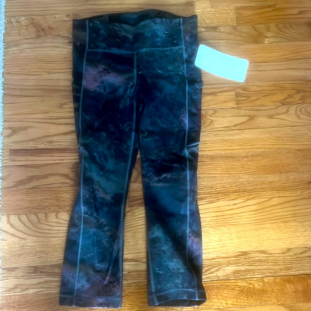 Lululemon speed up crop